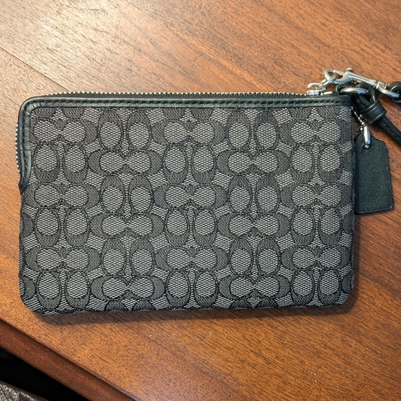 Coach Signature Corner Zip Wristlet Black Smoke/Black #52574 - Picture 5 of 7